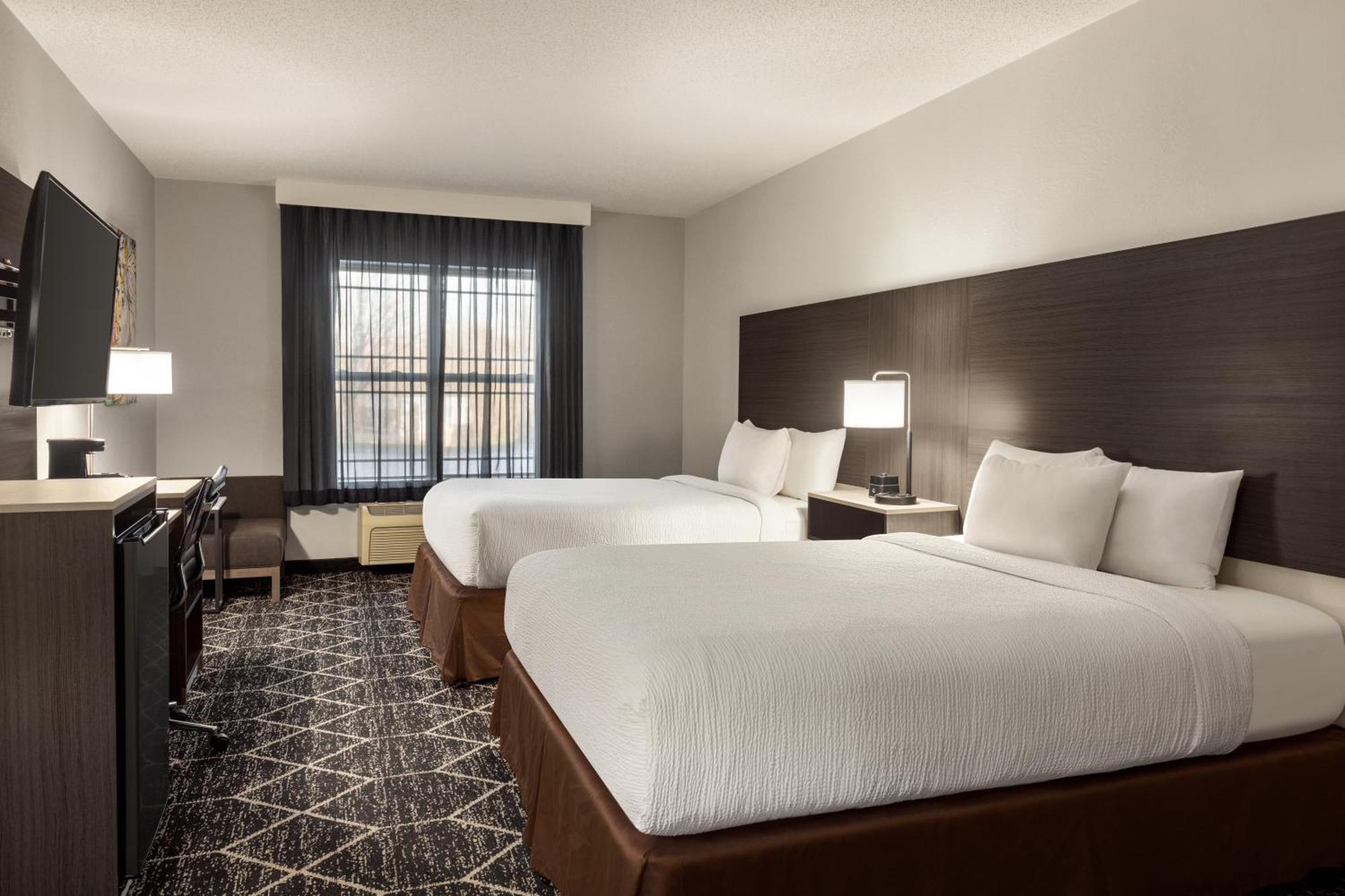 La Quinta Inn & Suites By Wyndham Lake George Exteriér fotografie